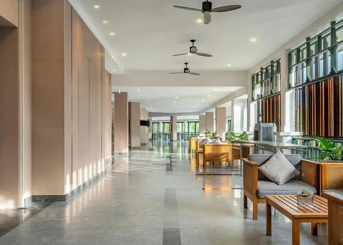 Phuket Marriott Resort & Spa, Merlin Beach