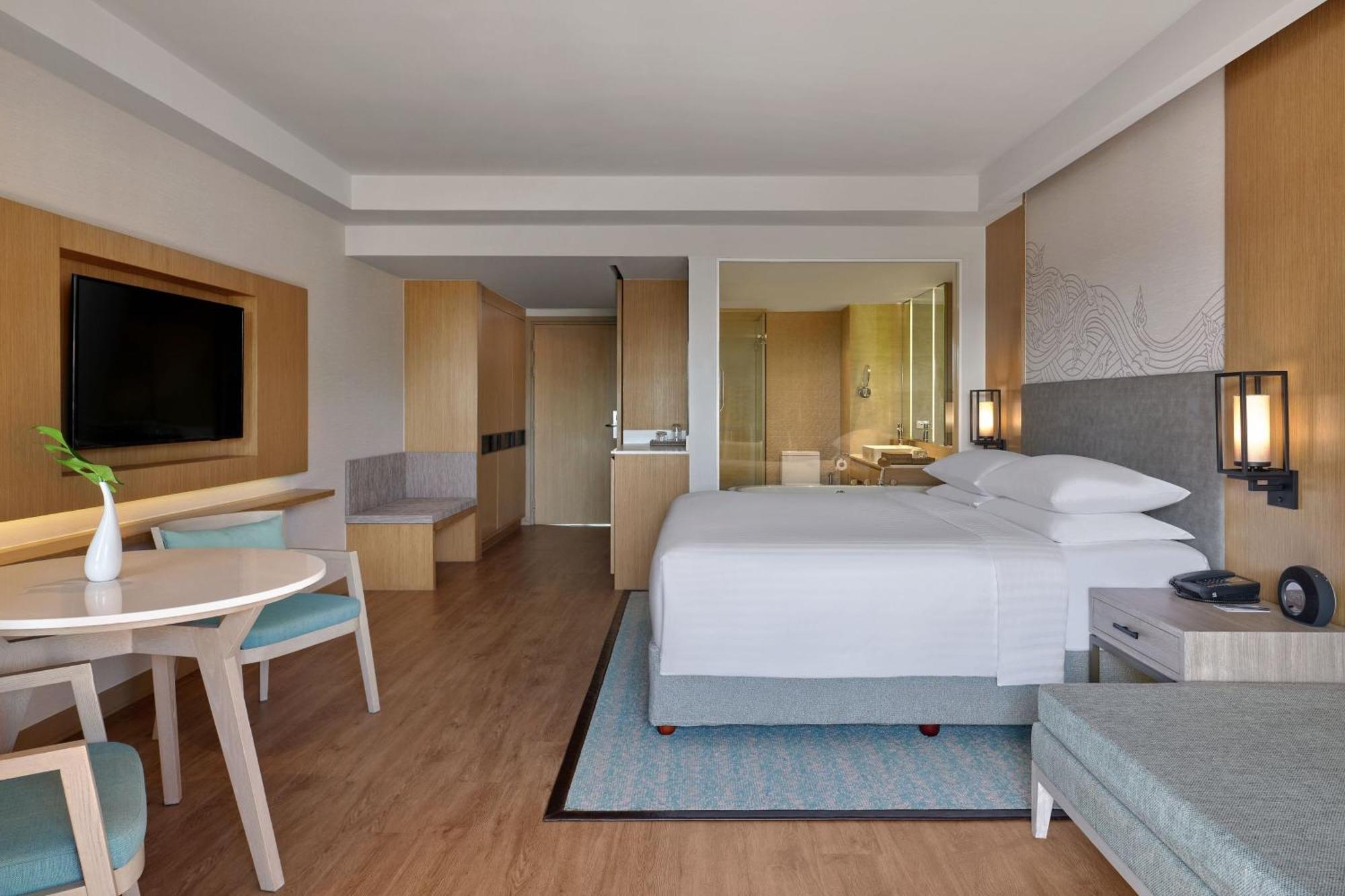 Resort Phuket Marriott Resort&spa, Merlin - Sha Extra Patong